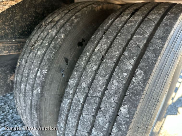 image for item NO9474 2015 Starlite 25TDGNDV-LP  equipment trailer