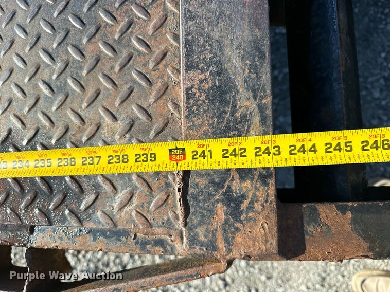 image for item NO9476 2013 Starlite TDGNDV  equipment trailer