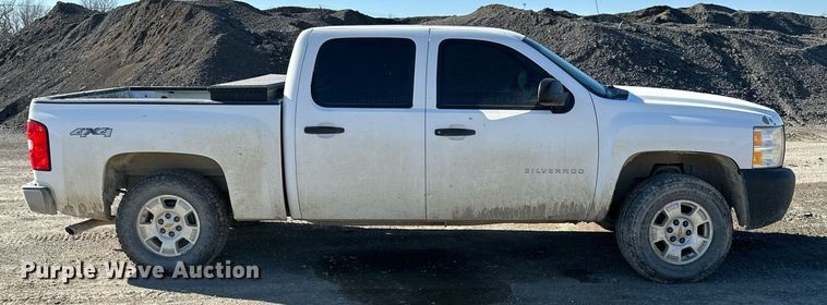 image for item NO9485 2013 Chevrolet Silverado 1500  Crew Cab pickup truck