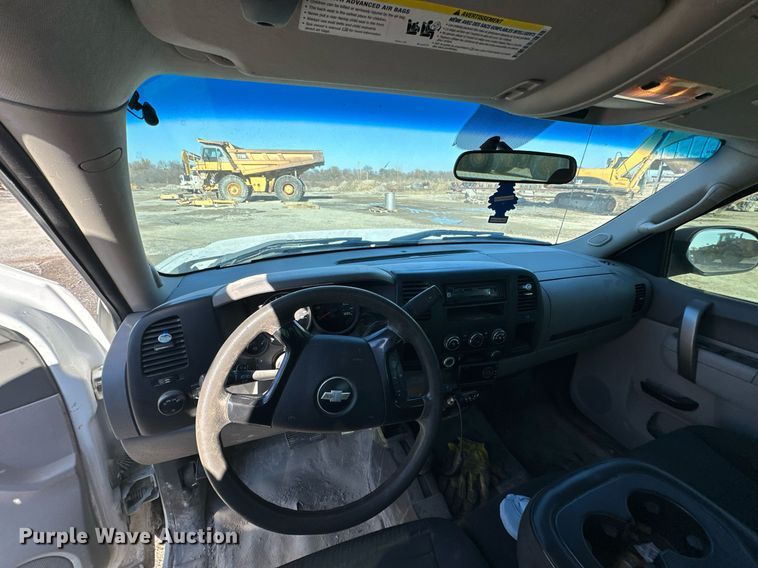 image for item NO9485 2013 Chevrolet Silverado 1500  Crew Cab pickup truck