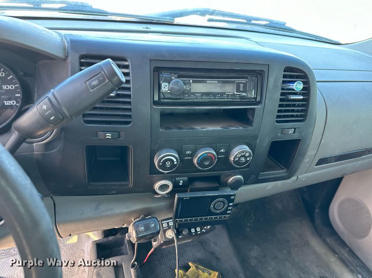 image for item NO9485 2013 Chevrolet Silverado 1500  Crew Cab pickup truck