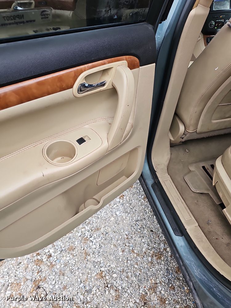 image for item NP9207 2009 Saturn Outlook XR  SUV