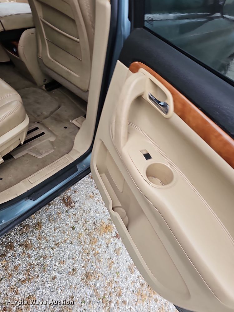 image for item NP9207 2009 Saturn Outlook XR  SUV