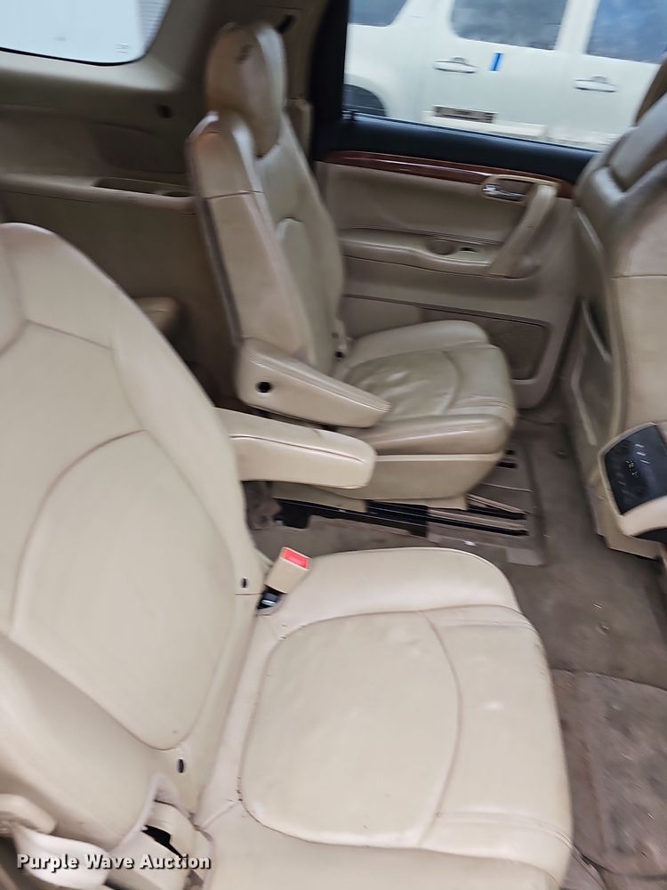 image for item NP9207 2009 Saturn Outlook XR  SUV