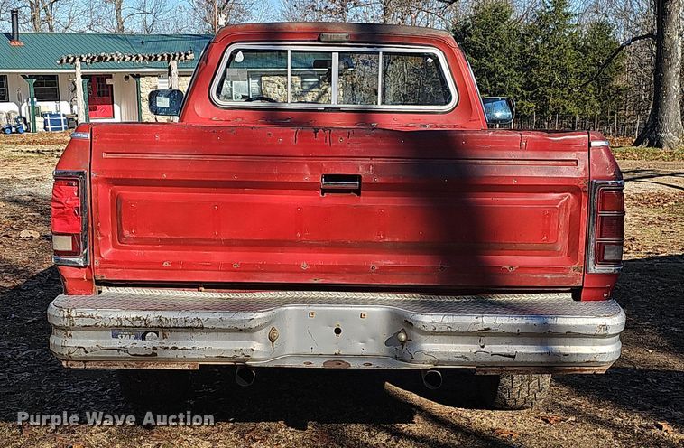 image for item NP9227 1984 Dodge Ram 150  pickup truck