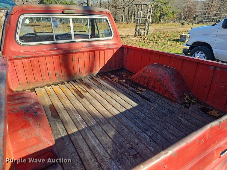 image for item NP9227 1984 Dodge Ram 150  pickup truck