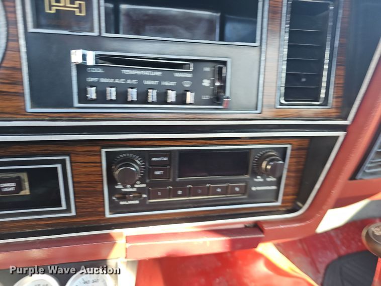 image for item NP9227 1984 Dodge Ram 150  pickup truck