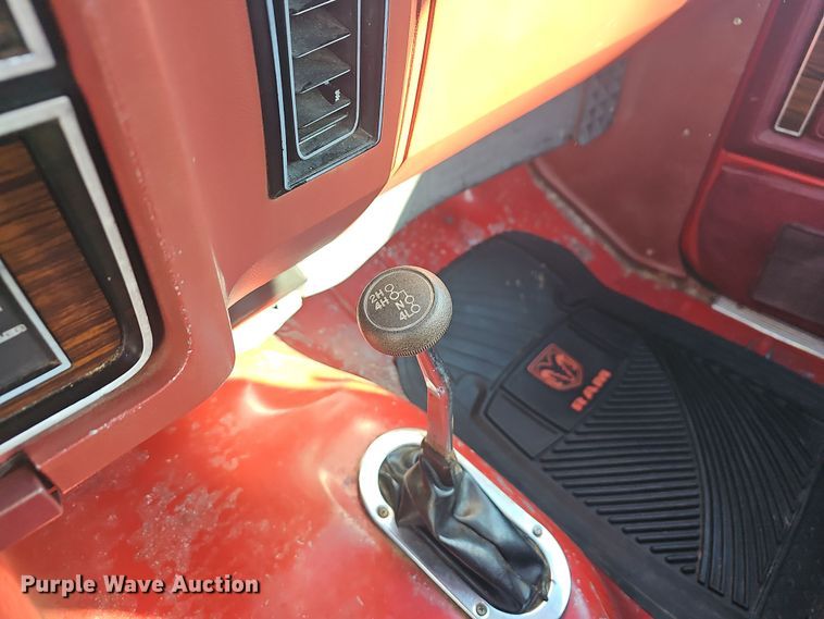 image for item NP9227 1984 Dodge Ram 150  pickup truck