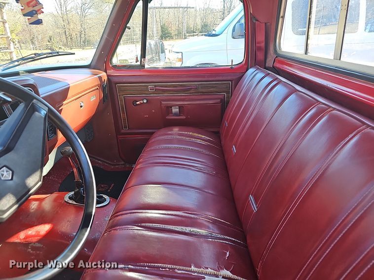 image for item NP9227 1984 Dodge Ram 150  pickup truck