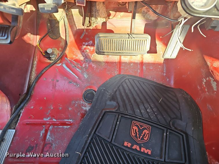 image for item NP9227 1984 Dodge Ram 150  pickup truck