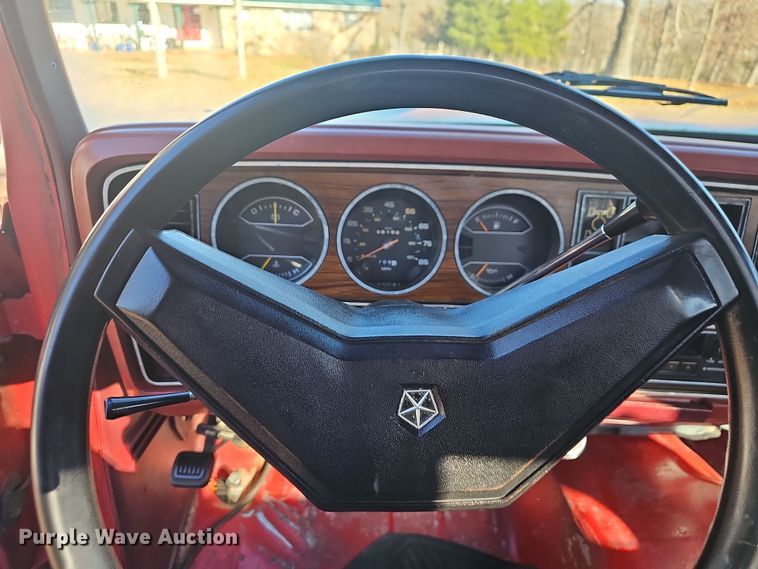 image for item NP9227 1984 Dodge Ram 150  pickup truck