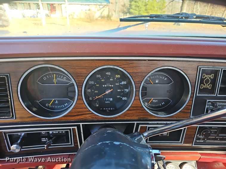 image for item NP9227 1984 Dodge Ram 150  pickup truck