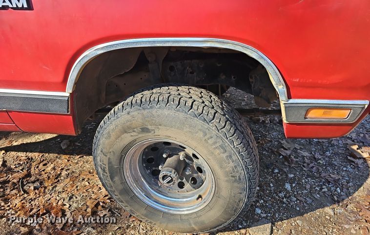 image for item NP9227 1984 Dodge Ram 150  pickup truck