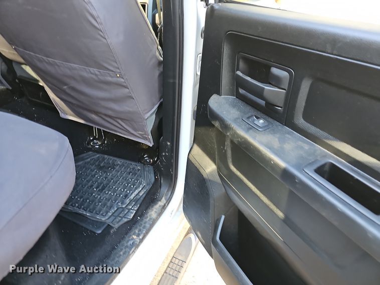 image for item NP9229 2018 Dodge Ram 1500 Crew Cab pickup truck