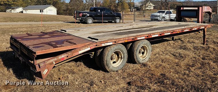 image for item NP9239 1996 James Welding  equipment trailer
