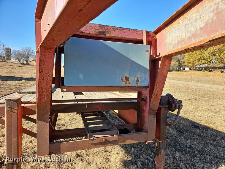 image for item NP9239 1996 James Welding  equipment trailer