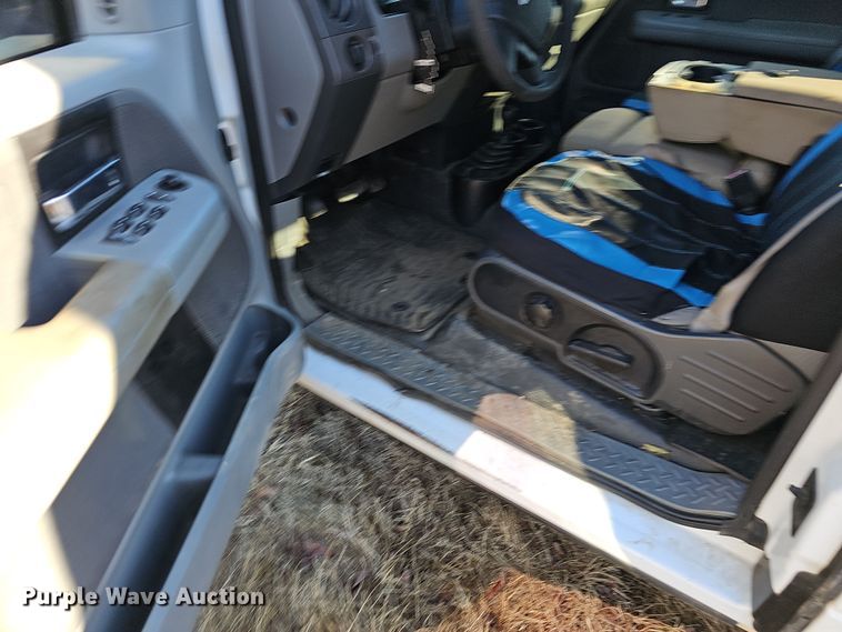 image for item NP9243 2005 Ford F150  SuperCab pickup truck