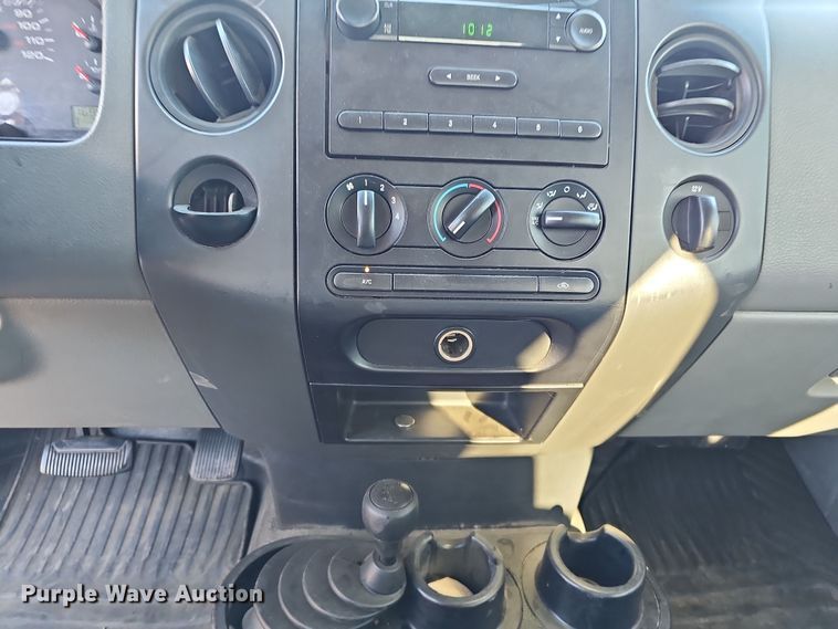 image for item NP9243 2005 Ford F150  SuperCab pickup truck