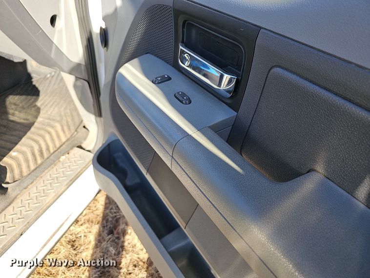 image for item NP9243 2005 Ford F150  SuperCab pickup truck