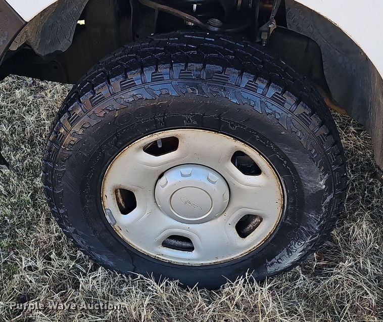 image for item NP9243 2005 Ford F150  SuperCab pickup truck