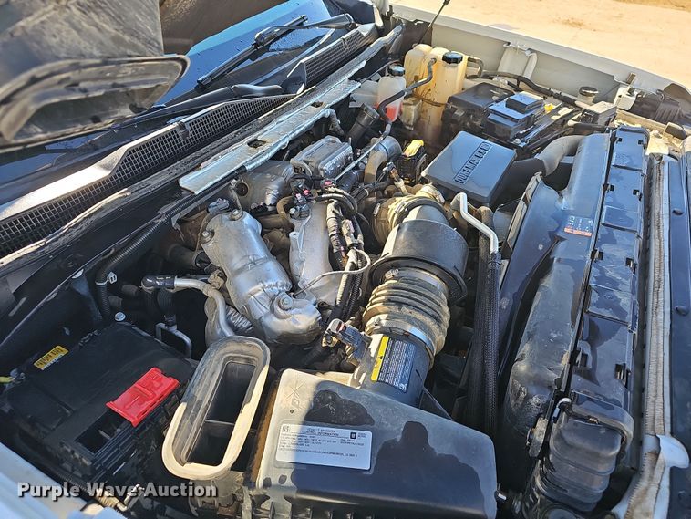 image for item NP9256 2020 Chevrolet Silverado 2500HD  Crew Cab pickup truck