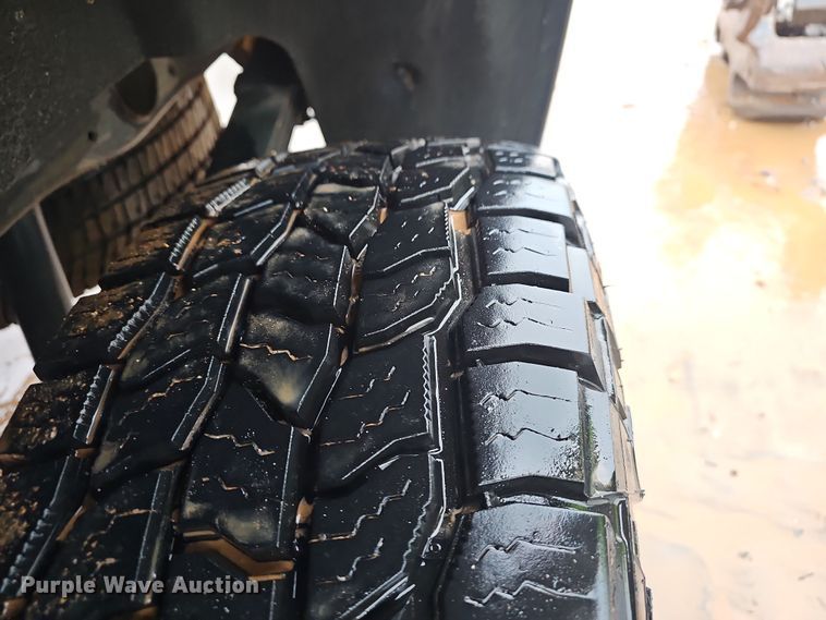 image for item NP9256 2020 Chevrolet Silverado 2500HD  Crew Cab pickup truck