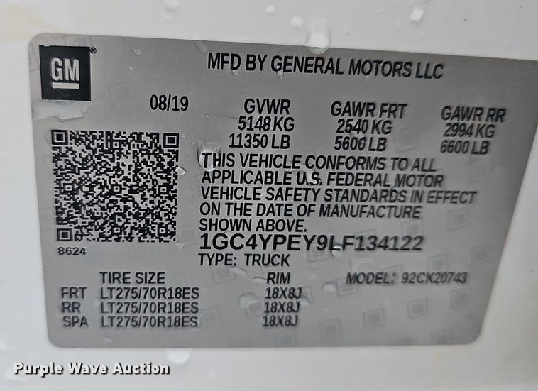 image for item NP9256 2020 Chevrolet Silverado 2500HD  Crew Cab pickup truck