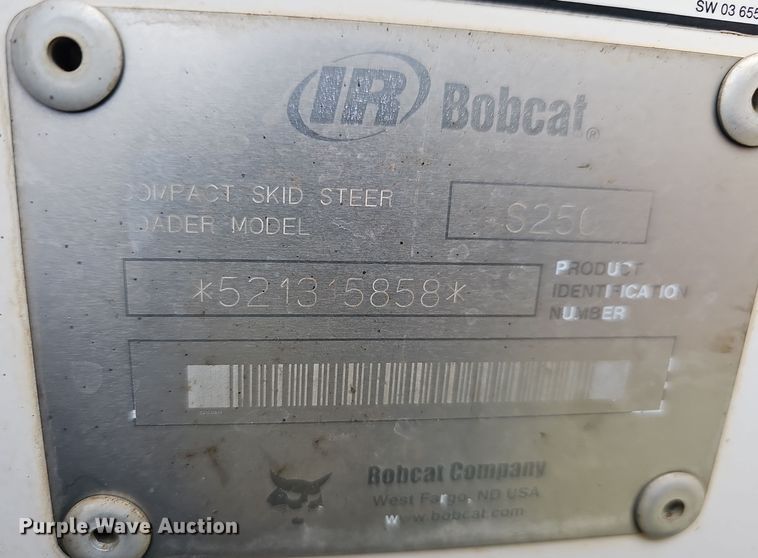 image for item NP9279 2003 Bobcat S250  skid steer loader