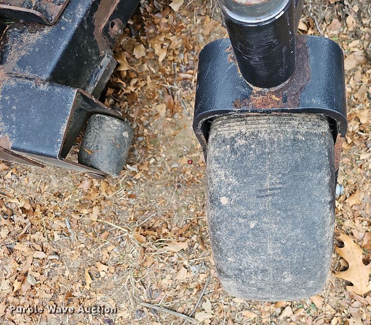 image for item NP9282 Dixie Chopper Silver Eagle 2750  ZTR lawn mower