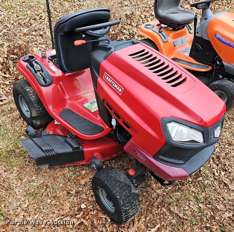 image for item NP9285 (4) lawn mowers