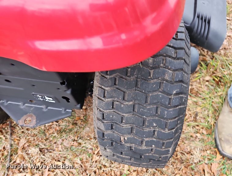 image for item NP9285 (4) lawn mowers