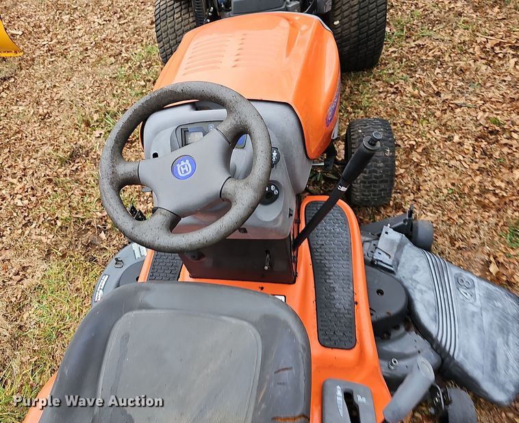 image for item NP9285 (4) lawn mowers