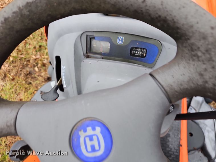 image for item NP9285 (4) lawn mowers