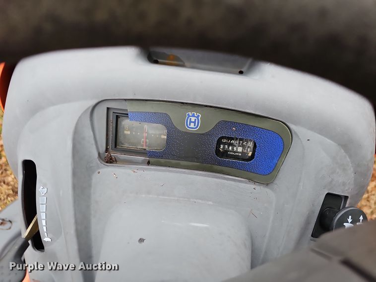 image for item NP9285 (4) lawn mowers