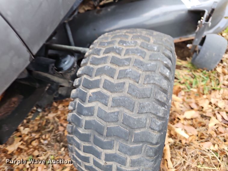 image for item NP9285 (4) lawn mowers