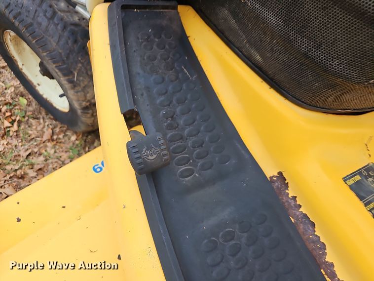 image for item NP9286 Cub Cadet Series 3000  lawn mower