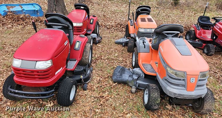 image for item NP9287 (4) lawn mowers