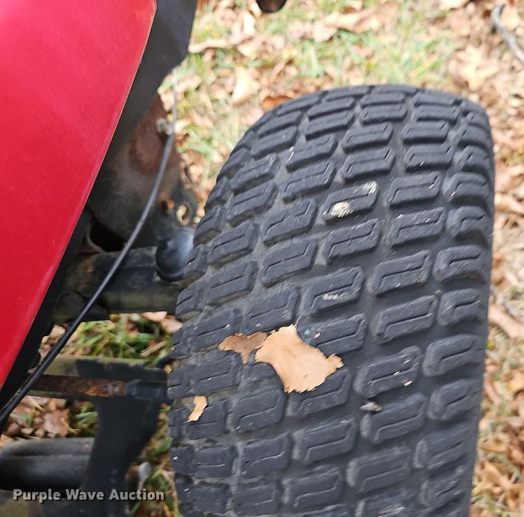 image for item NP9287 (4) lawn mowers