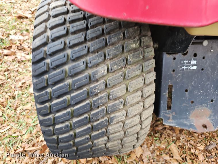 image for item NP9287 (4) lawn mowers