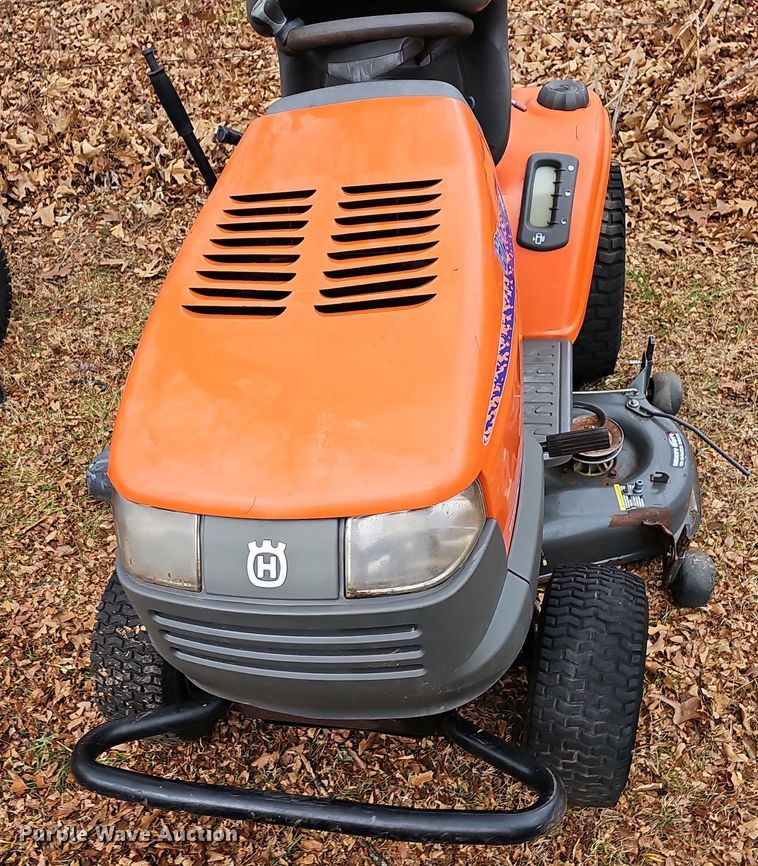 image for item NP9287 (4) lawn mowers