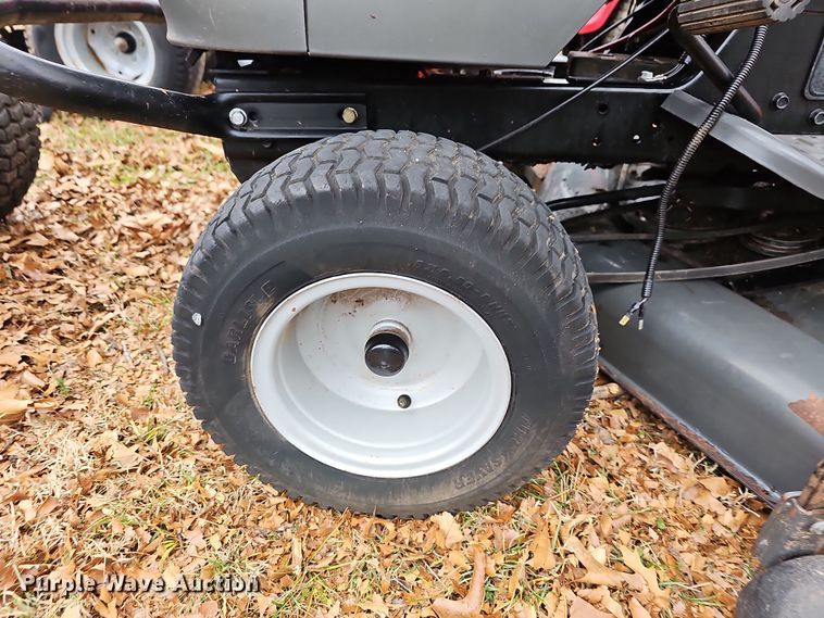 image for item NP9287 (4) lawn mowers