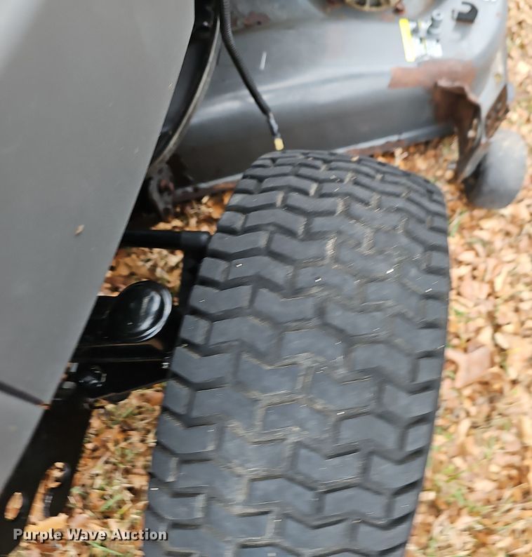 image for item NP9287 (4) lawn mowers