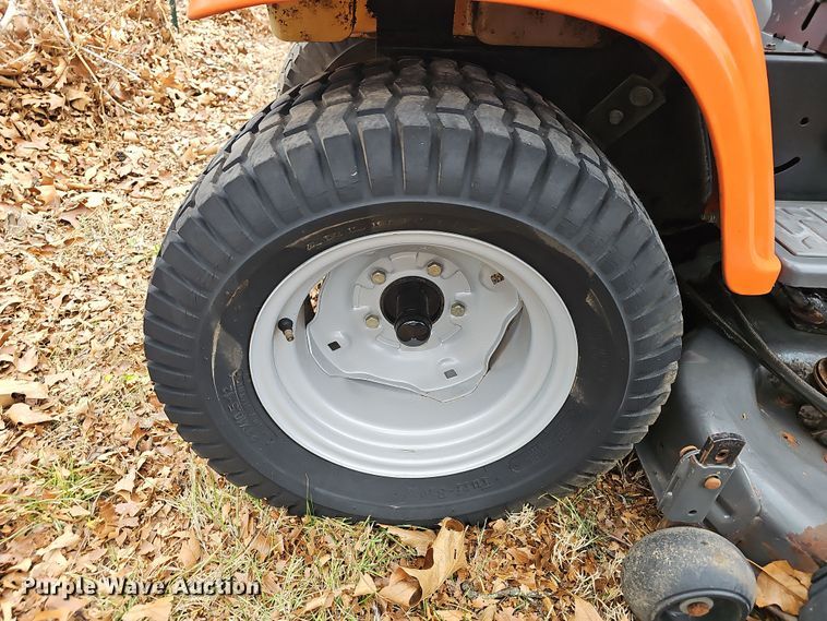 image for item NP9287 (4) lawn mowers