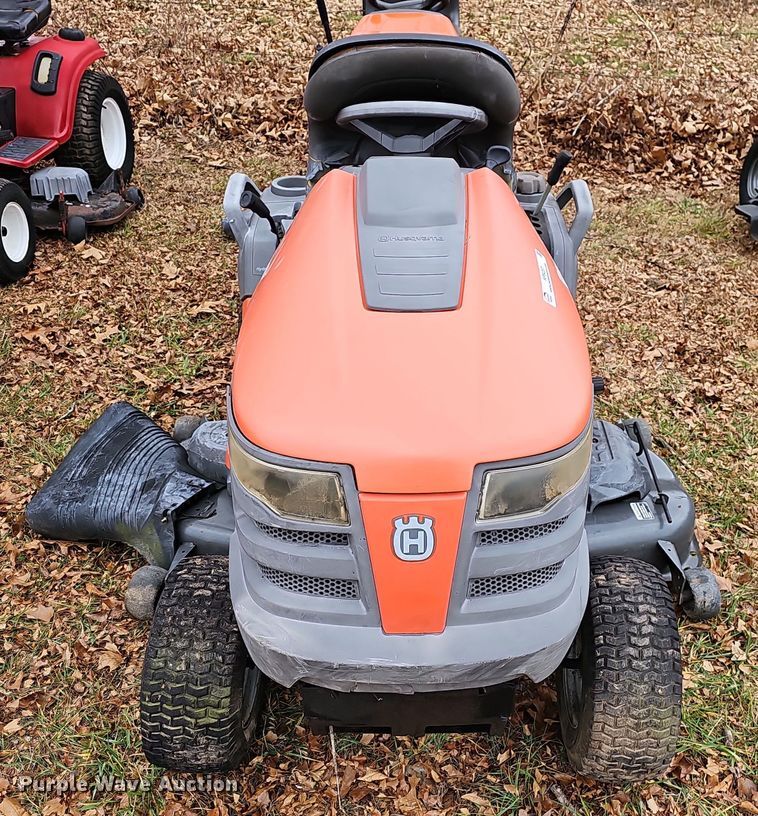 image for item NP9287 (4) lawn mowers