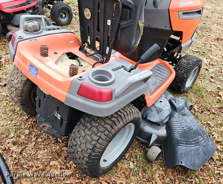 image for item NP9287 (4) lawn mowers