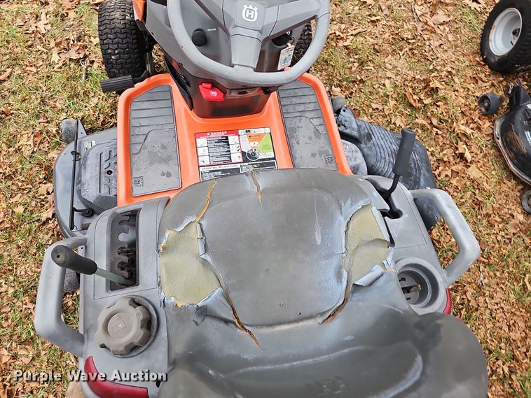 image for item NP9287 (4) lawn mowers