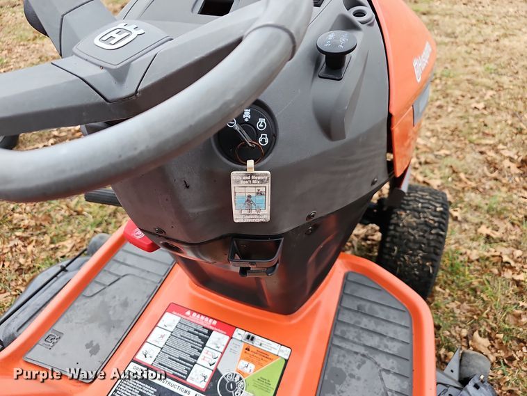 image for item NP9287 (4) lawn mowers