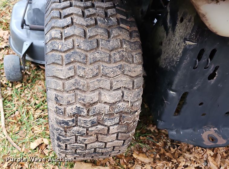 image for item NP9287 (4) lawn mowers