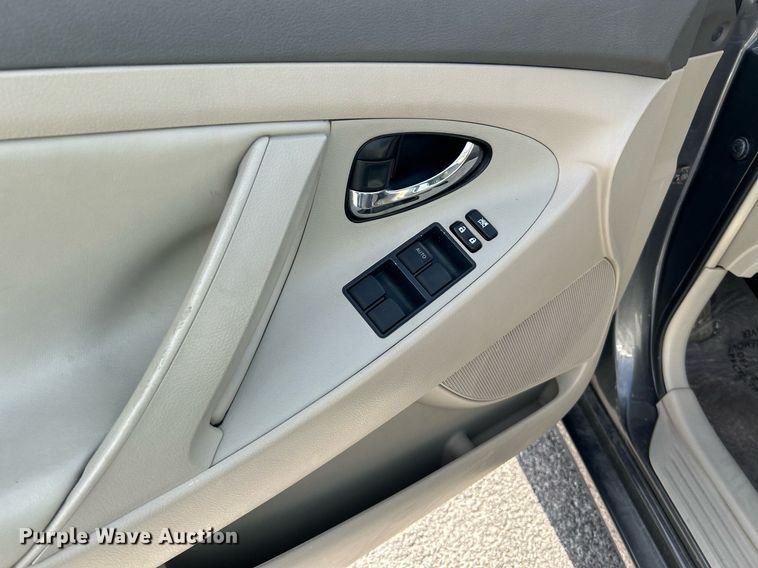 image for item NR9378 2007 Toyota Camry Hybrid