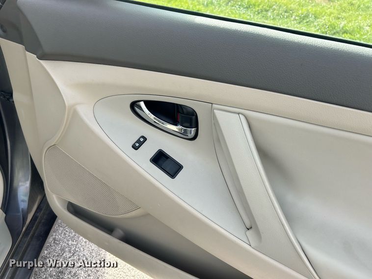 image for item NR9378 2007 Toyota Camry Hybrid